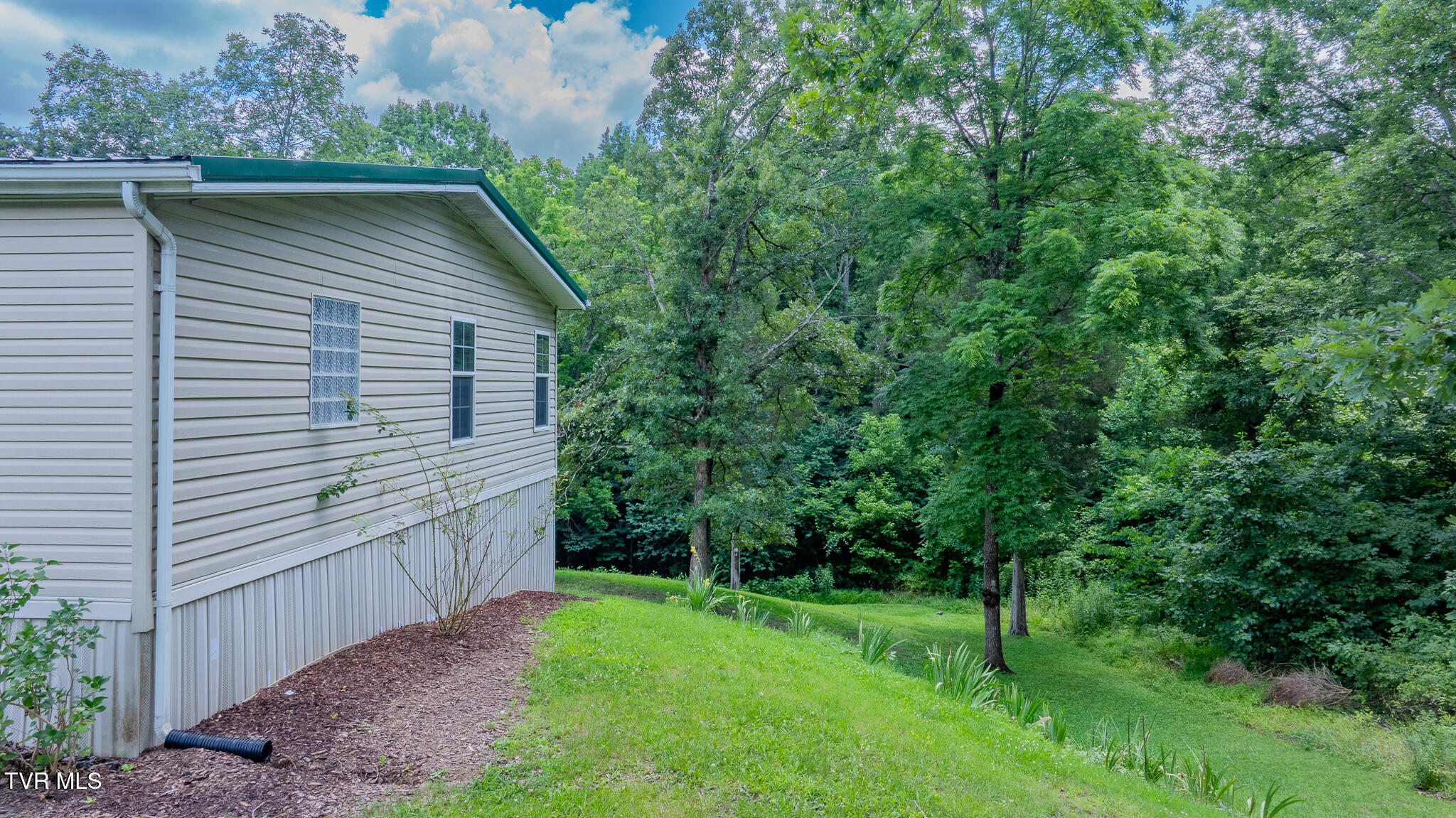 4035 Ridge Road Kingsport, TN 37660 - Photo 29 of 35 dji_fly_20260707_133758_0586_17834460867