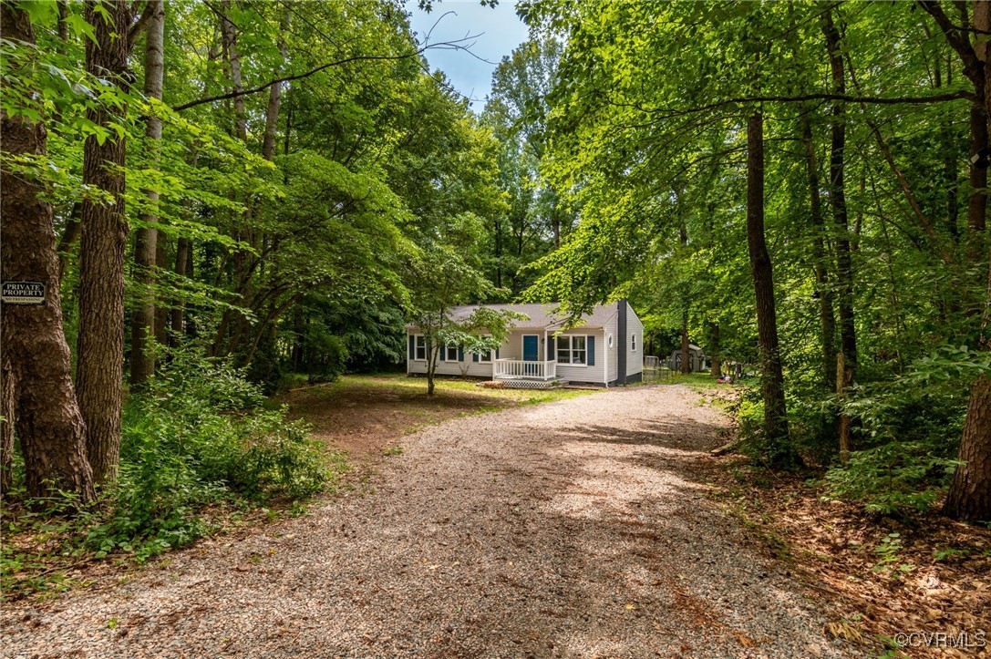 6705 Clark Road Powhatan, VA 23139 - Photo 4 of 19 Gallery Image 4
