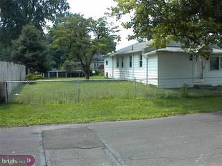 724 Rosa Avenue Croydon, PA 19021 - Photo 2 of 6 Gallery Image 2