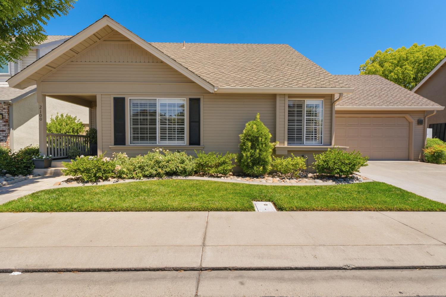 2100 Cobblestone Manor Modesto, CA 95355 - Photo 1 of 38