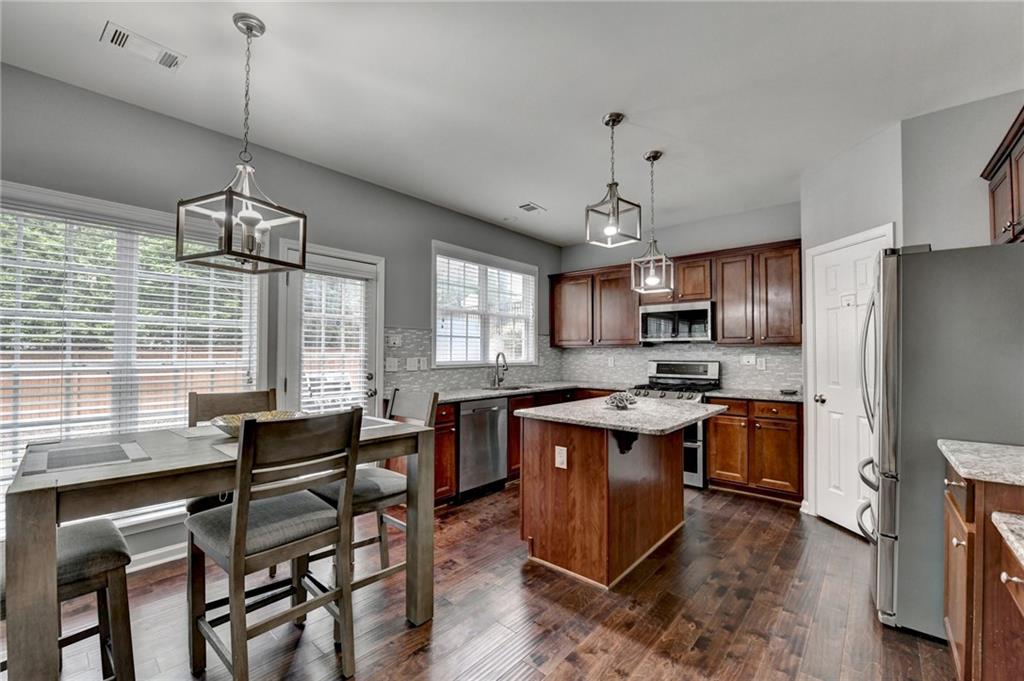 450 Hillingdon Way Suwanee, GA 30024 - Photo 20 of 71