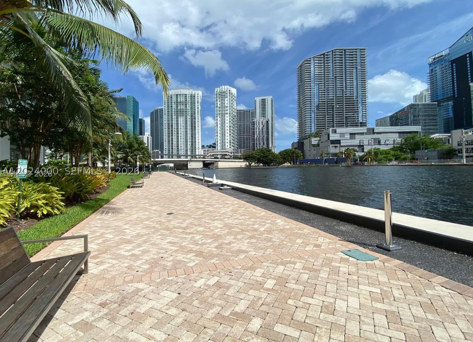 90 Southwest 3rd Street, Unit 1811 Miami, FL 33130 - Photo 17 of 17 Gallery Image 17