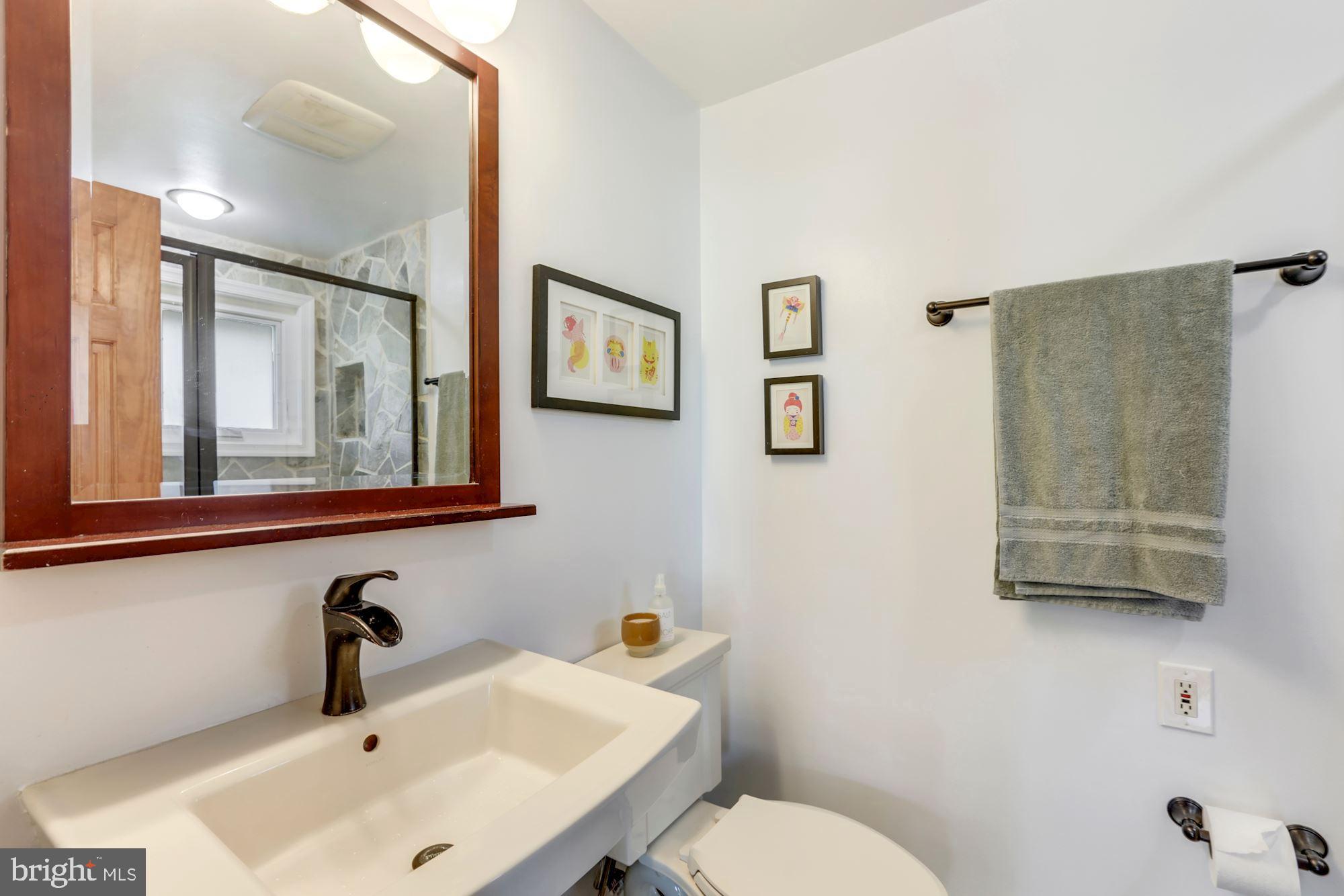 7921 Tire Swing Road Dunn Loring, VA 22027 - Photo 32 of 54 Main floor full bath