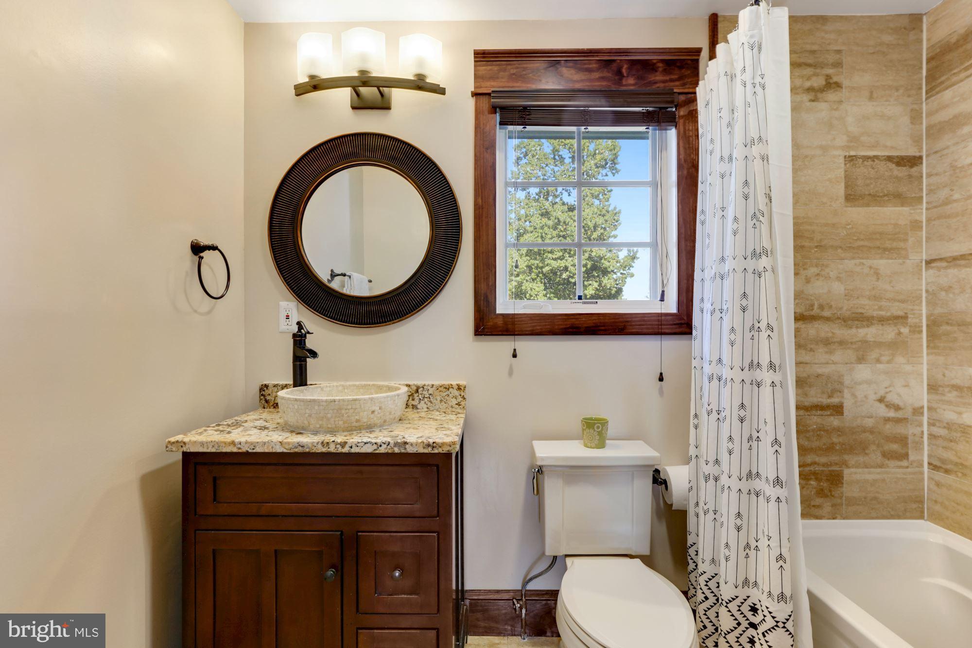 7921 Tire Swing Road Dunn Loring, VA 22027 - Photo 43 of 54 Upstairs hall bath