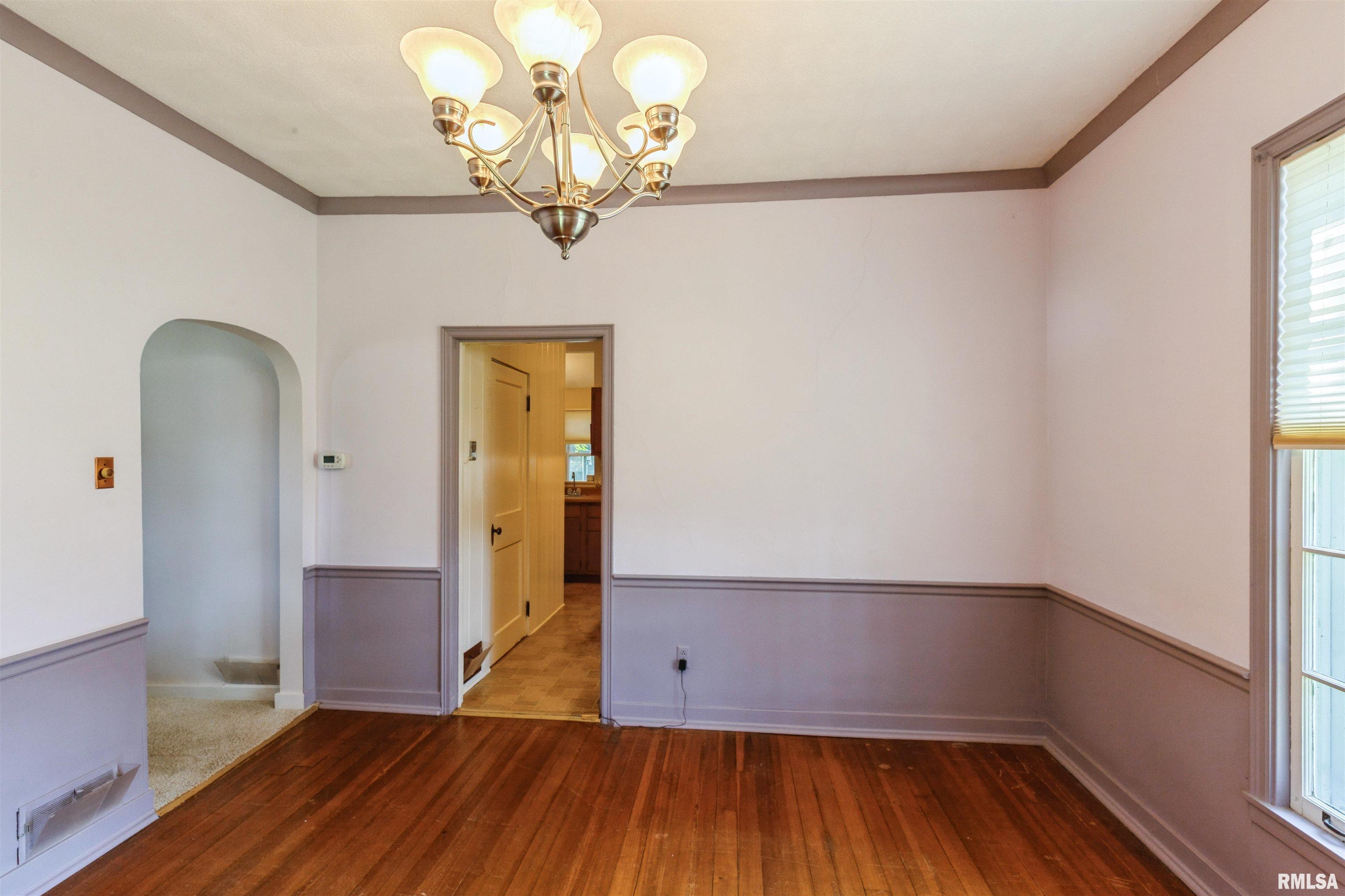 910 North 11th Street Clinton, IA 52732 - Photo 16 of 33 Gallery Image 16