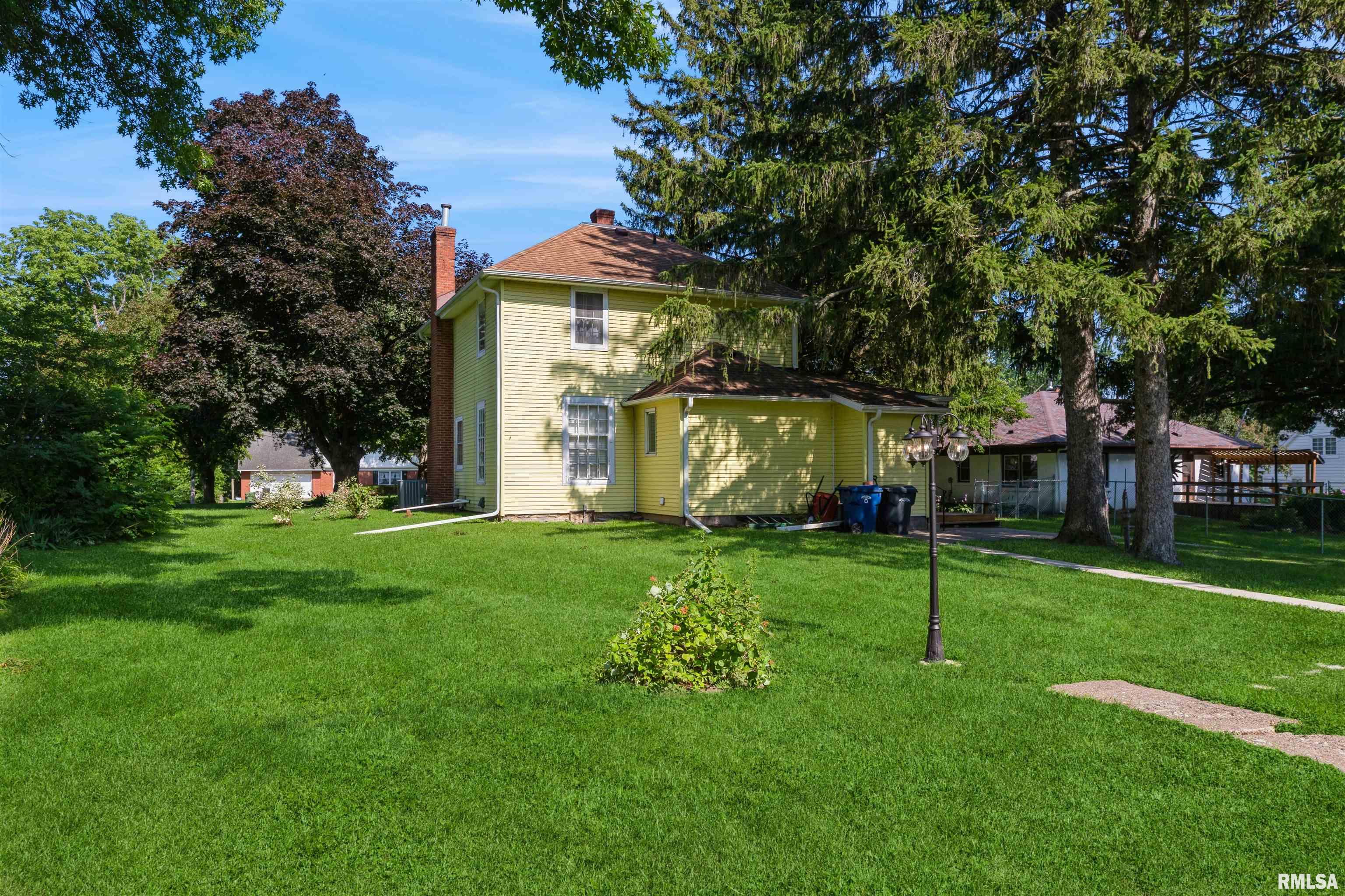 910 North 11th Street Clinton, IA 52732 - Photo 28 of 33 Gallery Image 28
