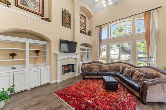 $650,000 | 2207 Spring Lake Park Lane, Spring, TX 77386