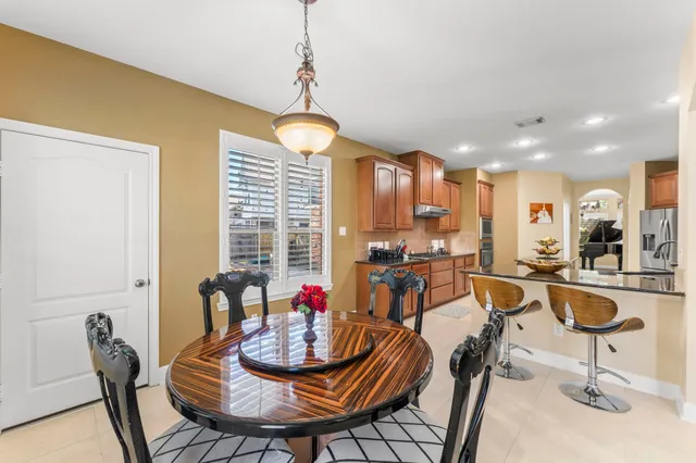 $650,000 | 2207 Spring Lake Park Lane, Spring, TX 77386