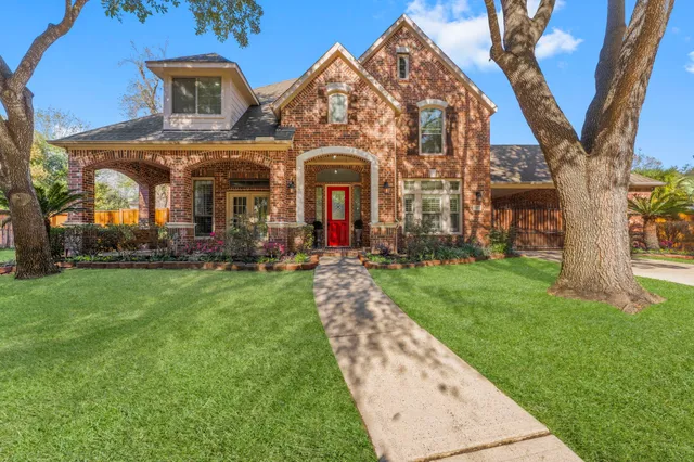 $650,000 | 2207 Spring Lake Park Lane, Spring, TX 77386