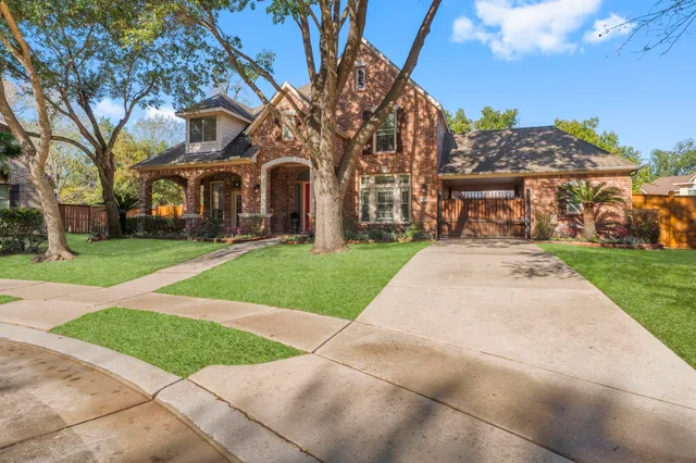 $650,000 | 2207 Spring Lake Park Lane, Spring, TX 77386