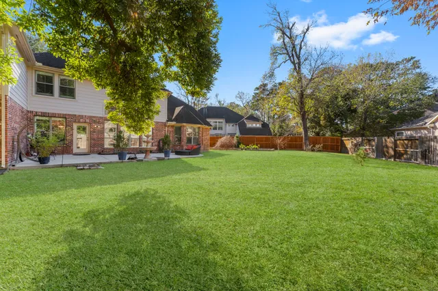 $650,000 | 2207 Spring Lake Park Lane, Spring, TX 77386