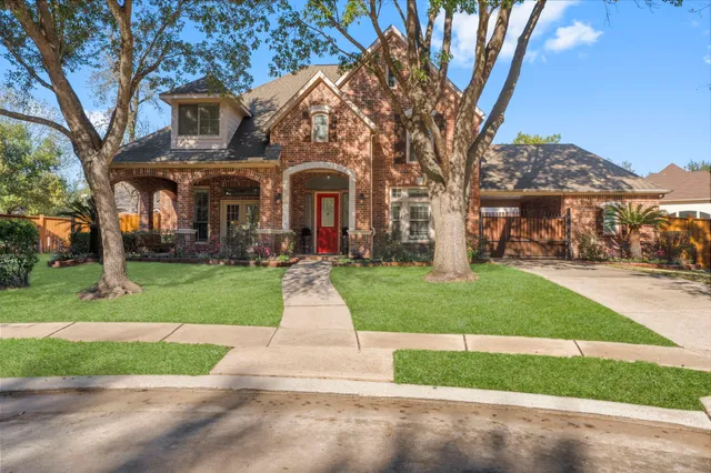 $650,000 | 2207 Spring Lake Park Lane, Spring, TX 77386