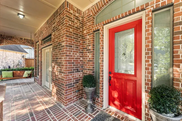 $650,000 | 2207 Spring Lake Park Lane, Spring, TX 77386