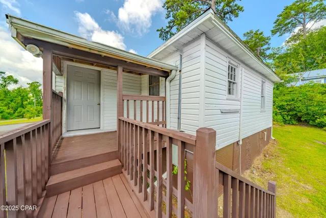 $138,000 | 961 Morgan Avenue, Chattahoochee, FL 32324