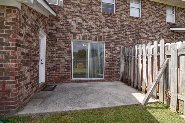 $1,500 | 105 Sandlewood Drive, Summerville, SC 29483