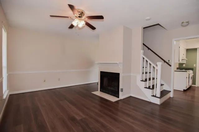 $1,500 | 105 Sandlewood Drive, Summerville, SC 29483