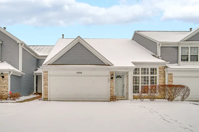 $3,300 | 4782 Amber Circle, Hoffman Estates, IL 60192