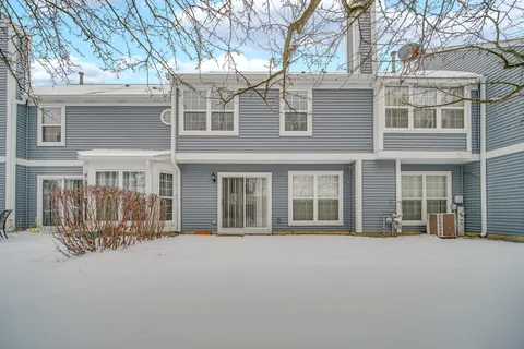 $3,300 | 4782 Amber Circle, Hoffman Estates, IL 60192