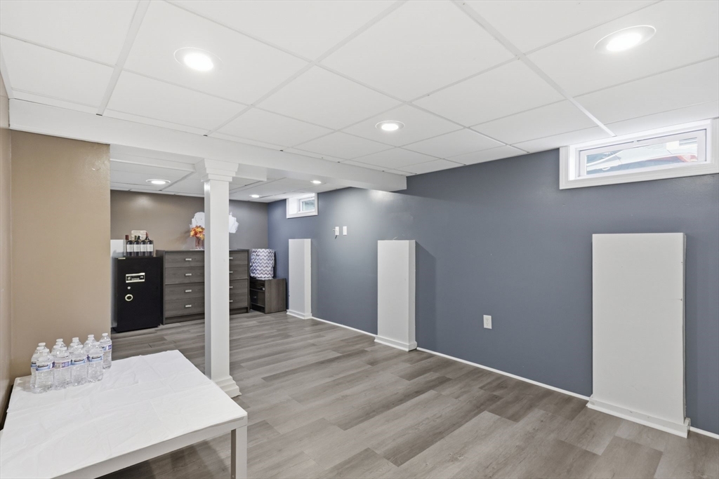 63 Fordham Street Springfield, MA 01104 - Photo 26 of 39