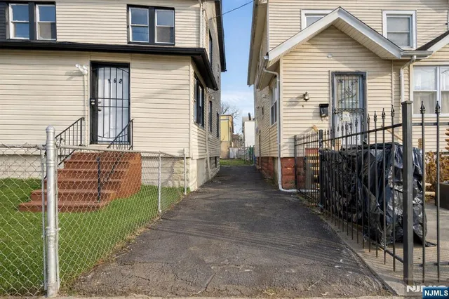 $449,000 | 162 Columbia Avenue, Newark, NJ 07106
