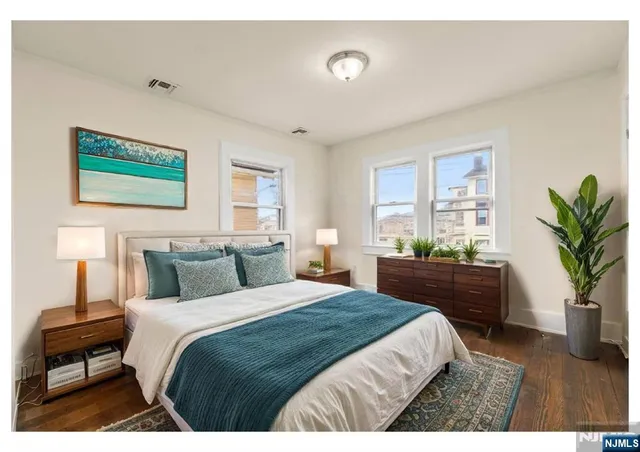 $449,000 | 162 Columbia Avenue, Newark, NJ 07106