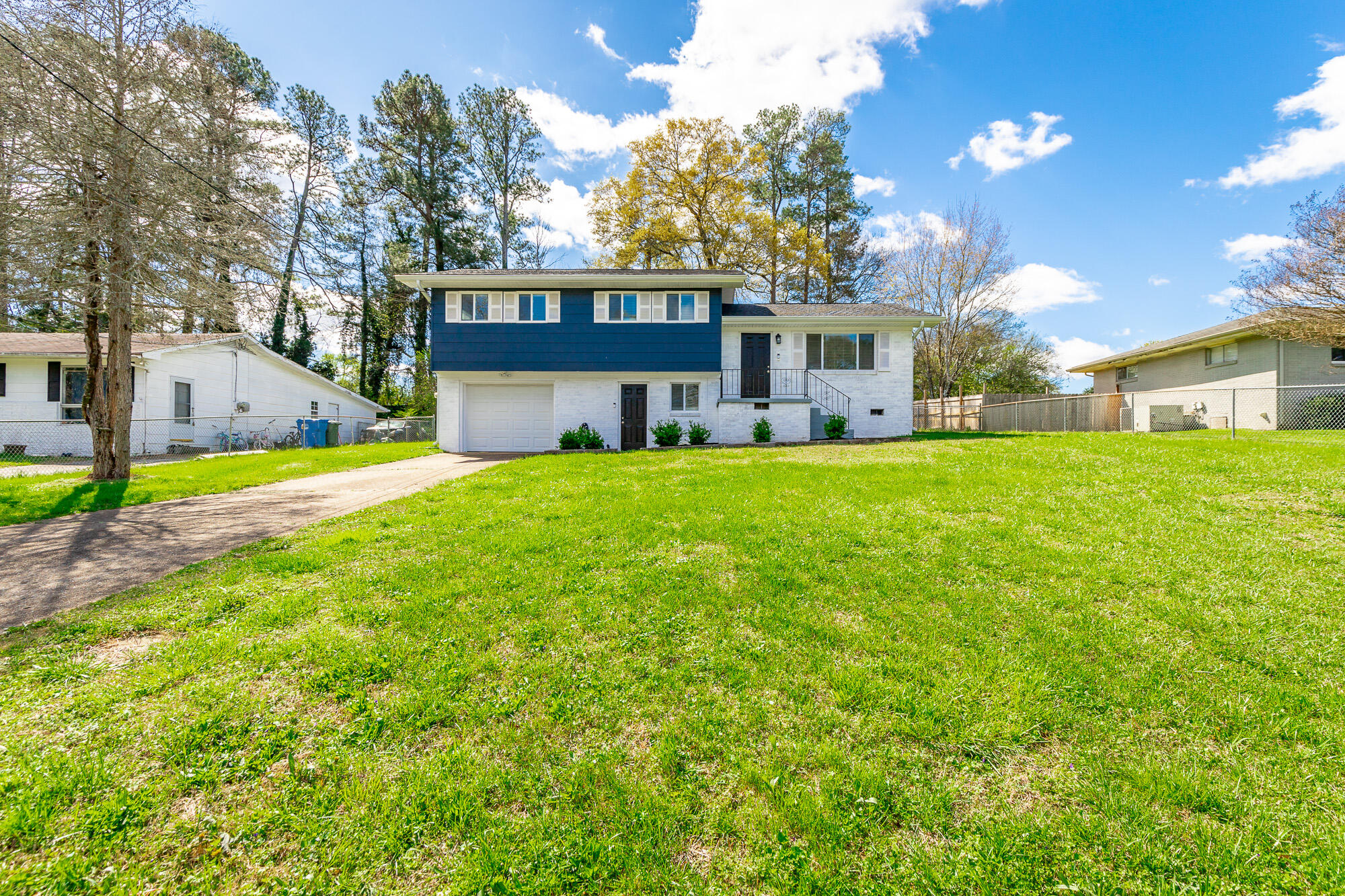 2410 Sunset Strip Street Hixson, TN 37343 - Photo 5 of 71 2410 Sunset Strip Street HD-54