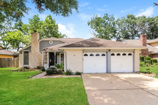 $1,785 | 15422 Pebble Lake Drive, Houston, TX 77095