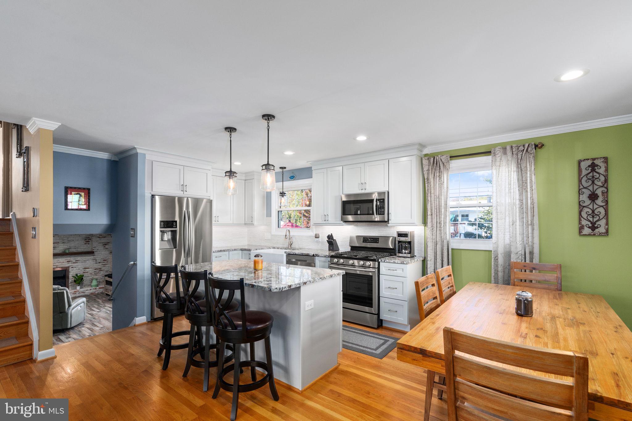 Dining Room adjoined to Kitchen