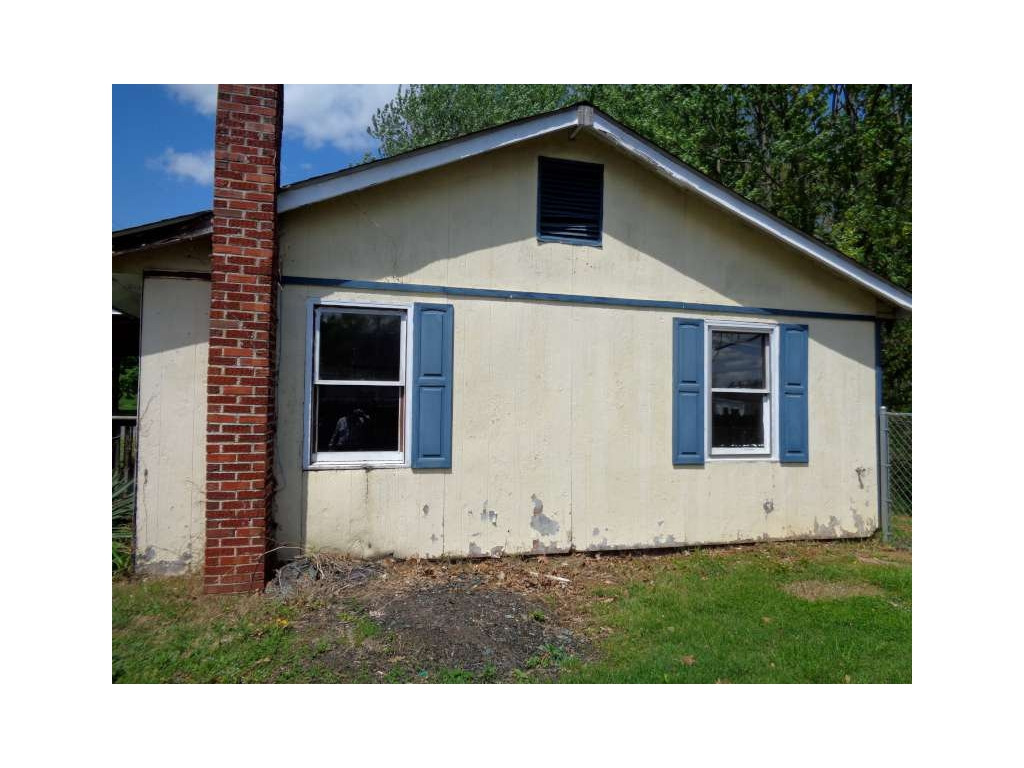 445 Buttermilk Road Johnson City, TN 37615 - Photo 2 of 15 Photo 2