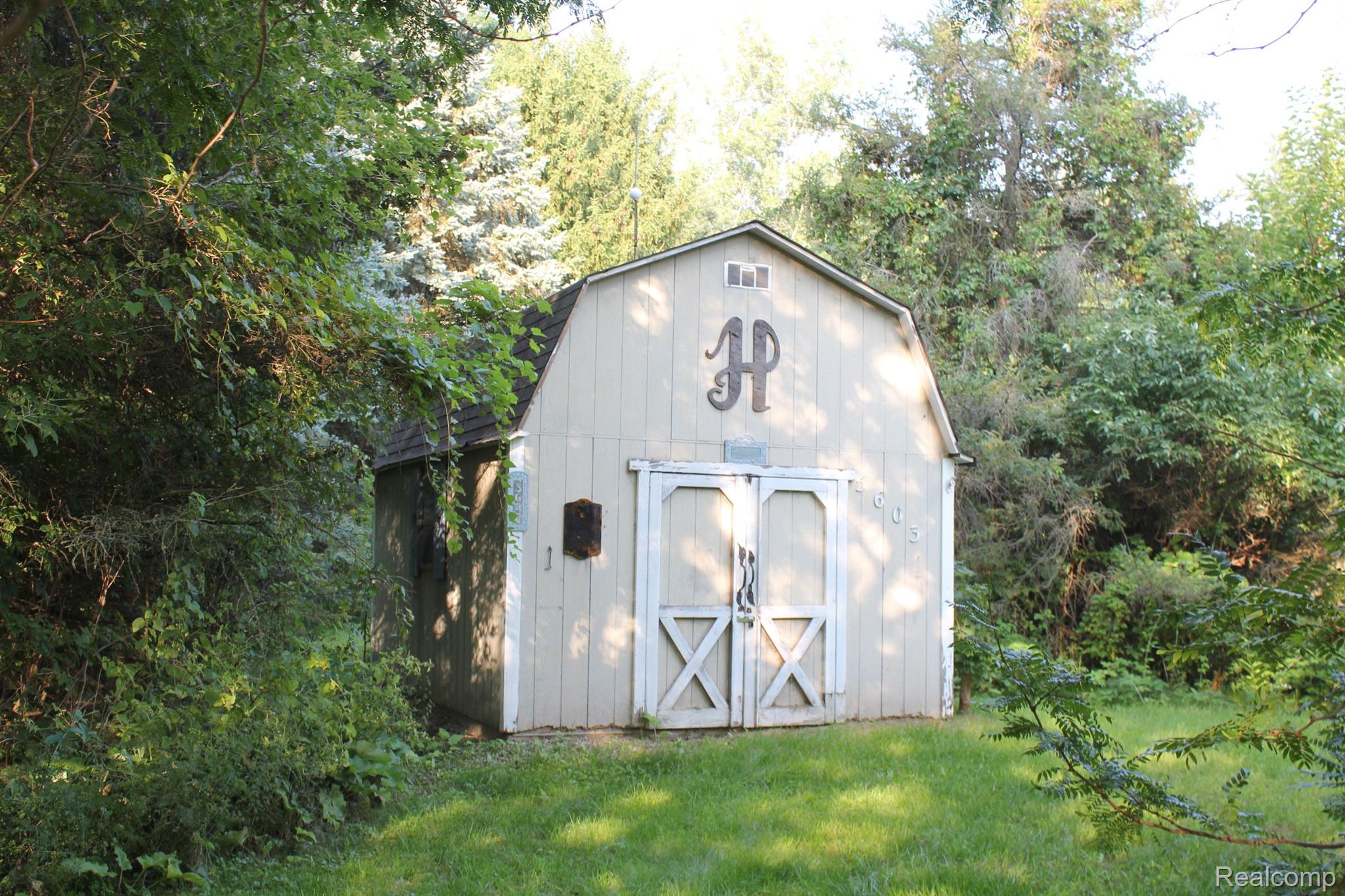 5603 Newberry Road Durand, MI 48429 - Photo 4 of 9 Gallery Image 4