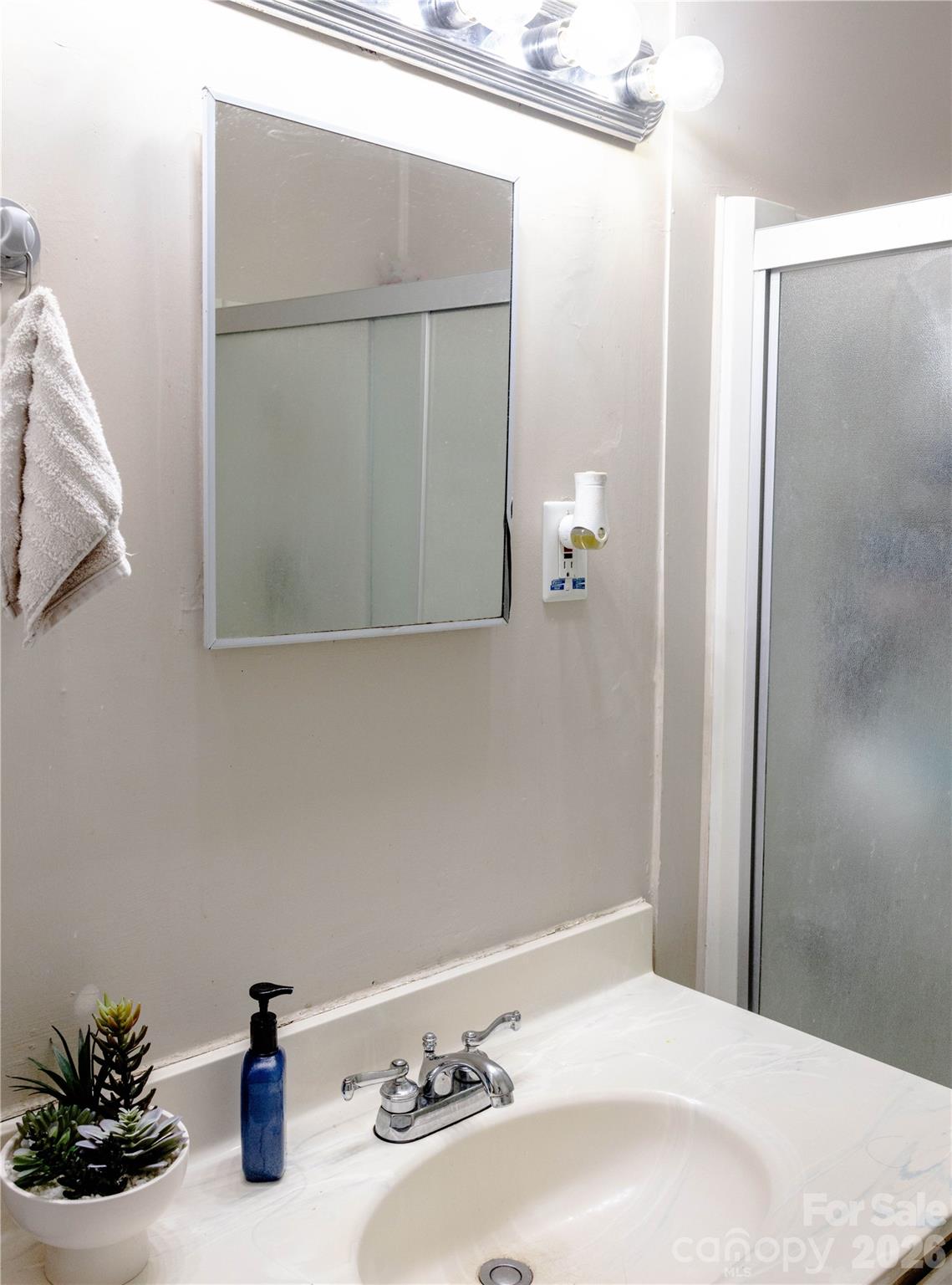 3828 Plainview Road Charlotte, NC 28208 - Photo 10 of 19 Gallery Image 10