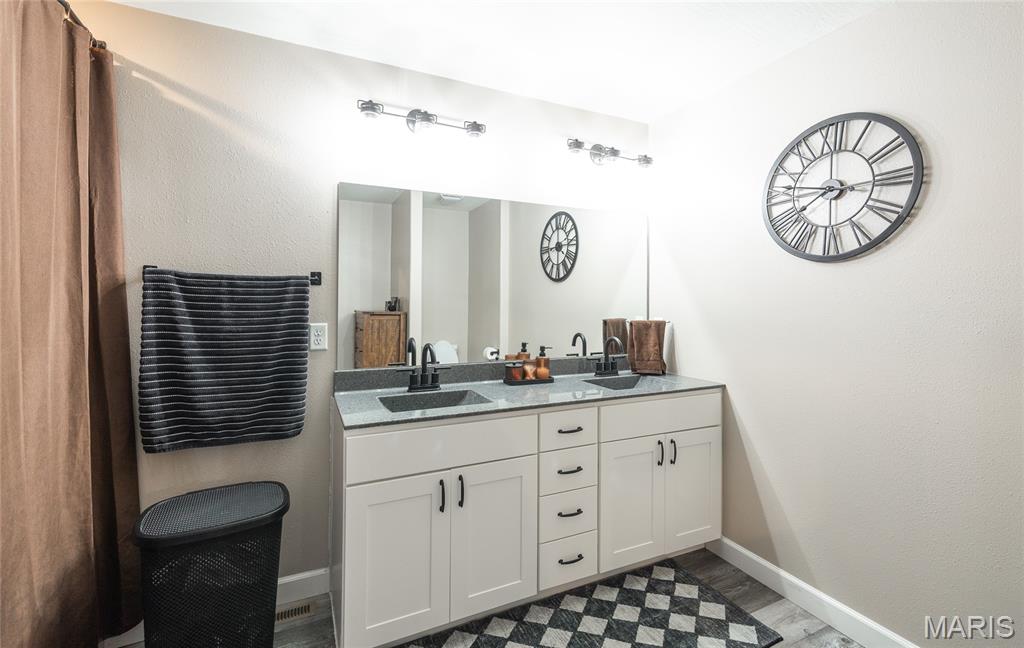 101 Greentree Road Rolla, MO 65401 - Photo 16 of 42