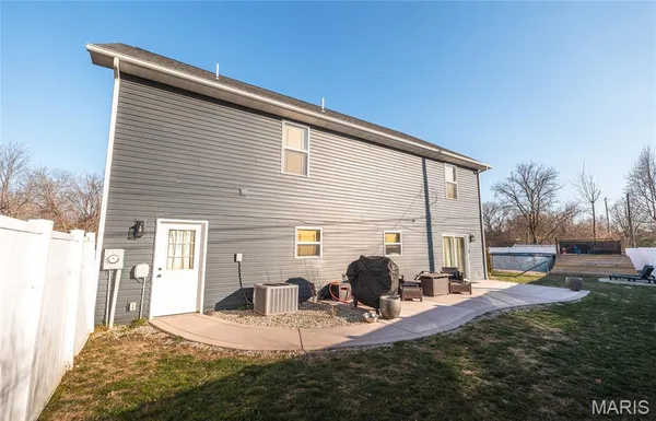 $395,000 | 101 Greentree Road, Rolla, MO 65401