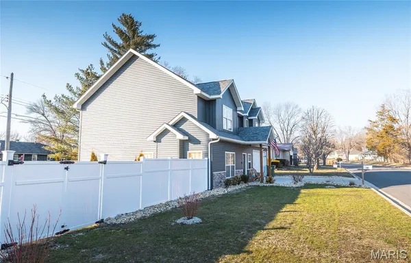 $395,000 | 101 Greentree Road, Rolla, MO 65401