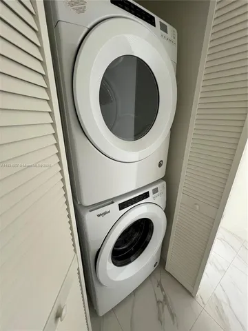 a view of terrace with city view