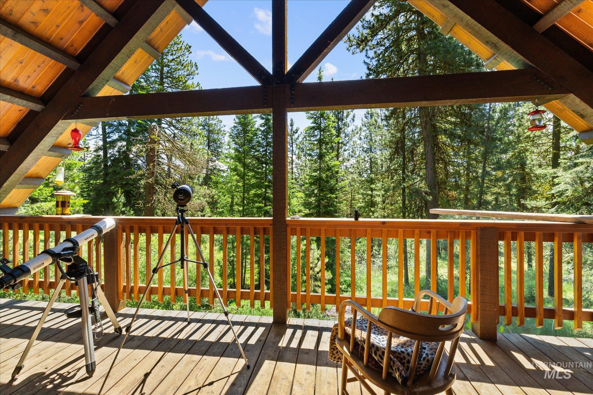 123 Wilderness Ranch Lane Cascade, ID 83611 - Photo 9 of 42