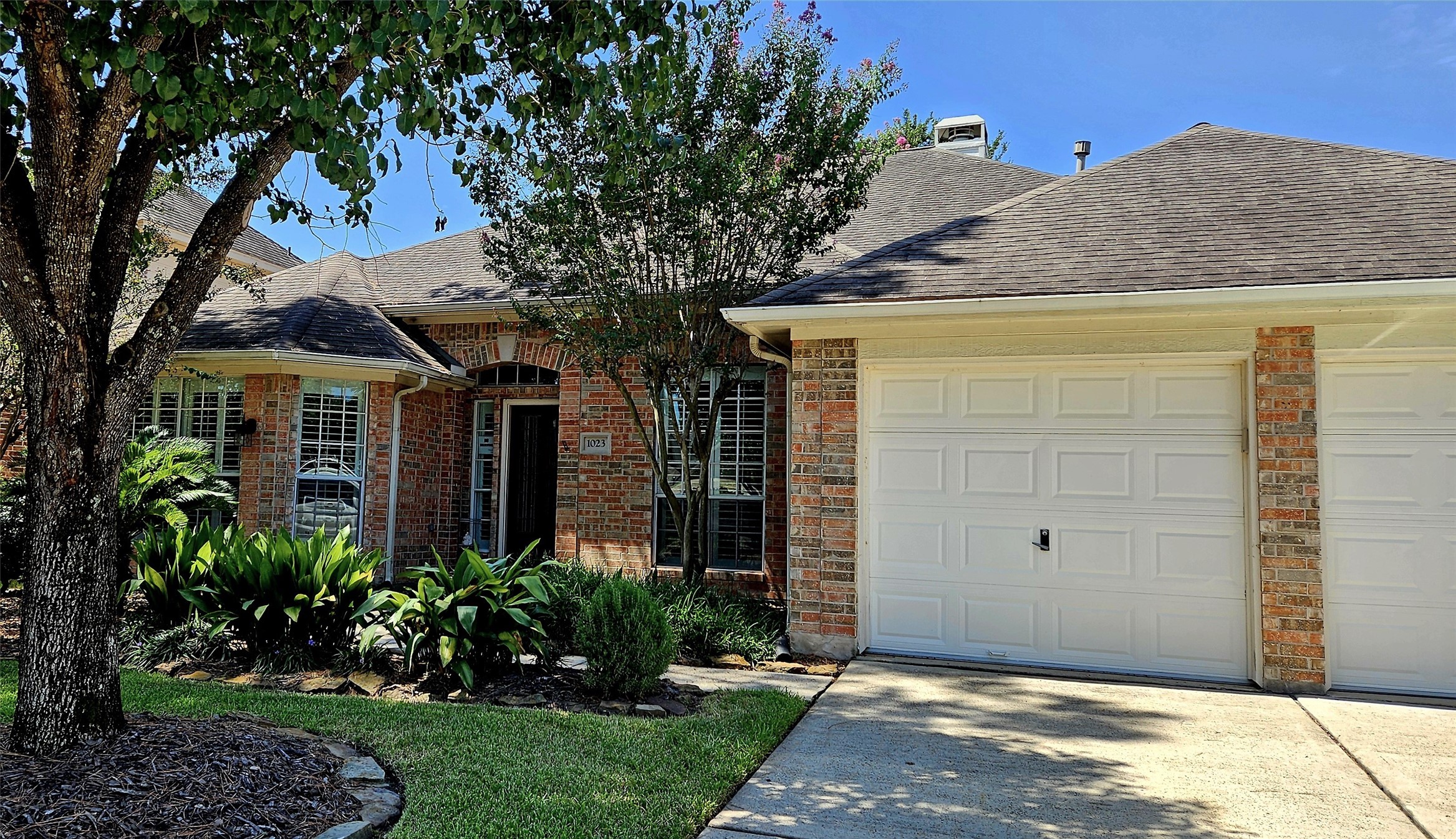 1023 Compass Cove Circle Spring, TX 77379 - Photo 3 of 25 Gallery Image 3