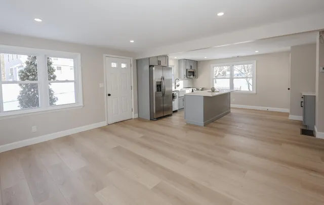 $599,900 | 6 Mountain View Street, Nashua, NH 03060