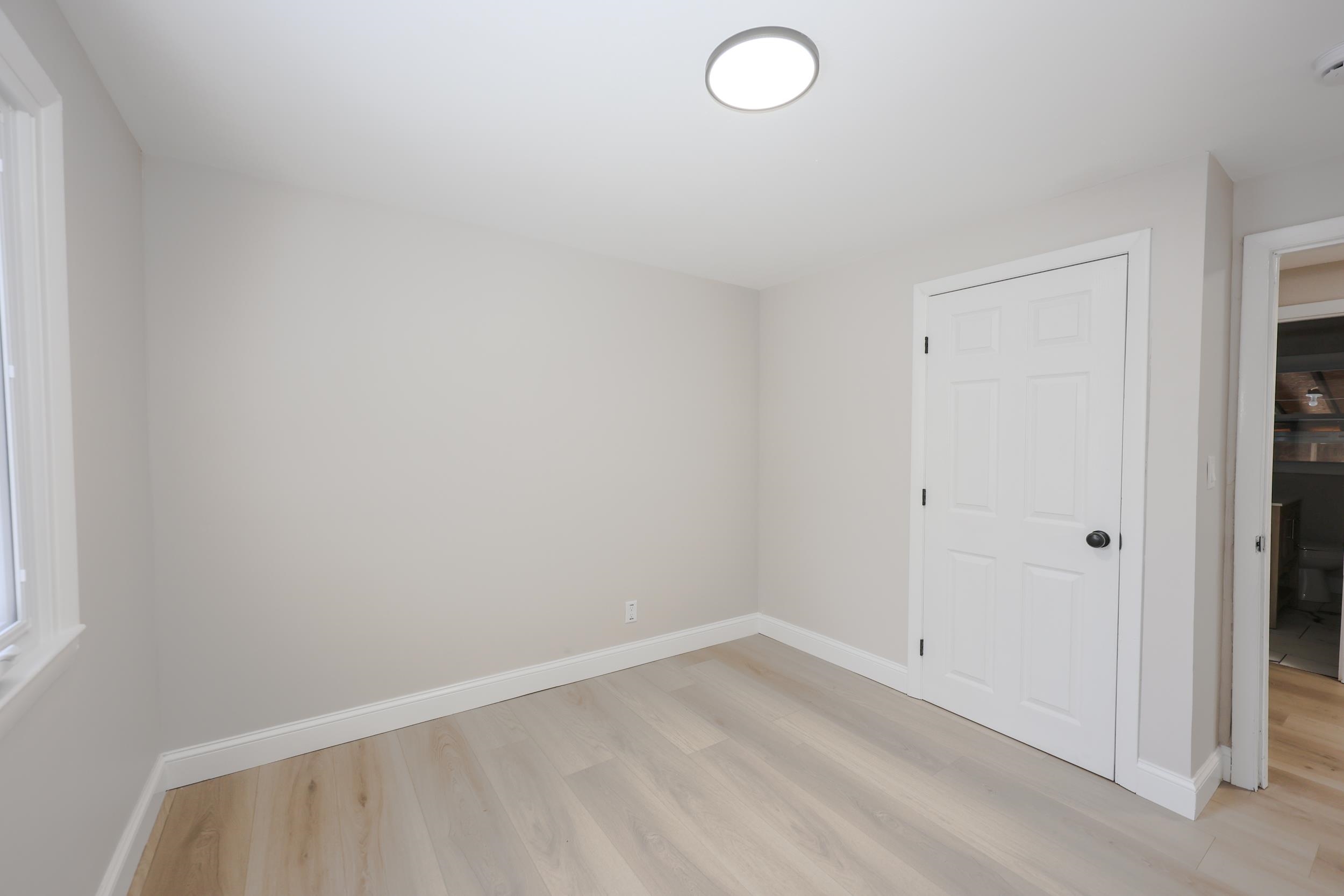 6 Mountain View Street Nashua, NH 03060 - Photo 20 of 42