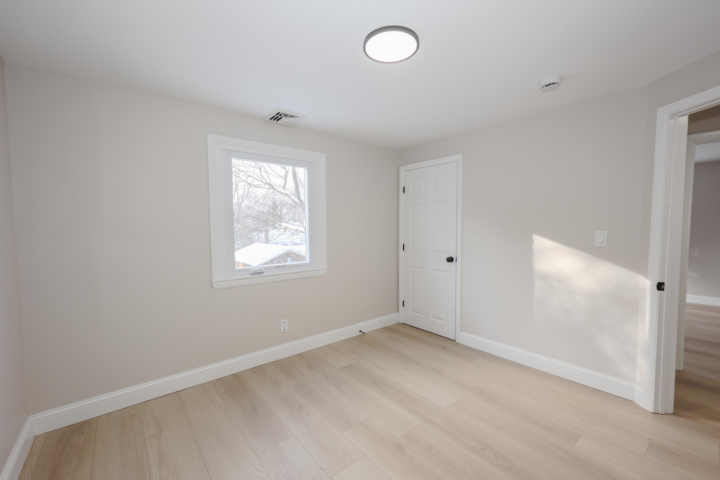 6 Mountain View Street Nashua, NH 03060 - Photo 26 of 42