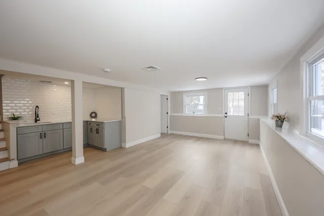 $599,900 | 6 Mountain View Street, Nashua, NH 03060