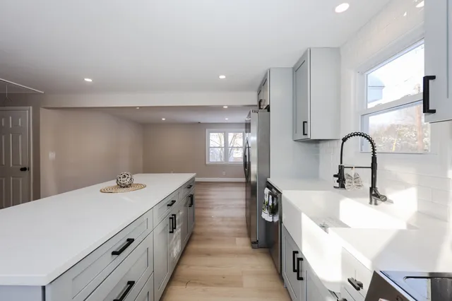 $599,900 | 6 Mountain View Street, Nashua, NH 03060