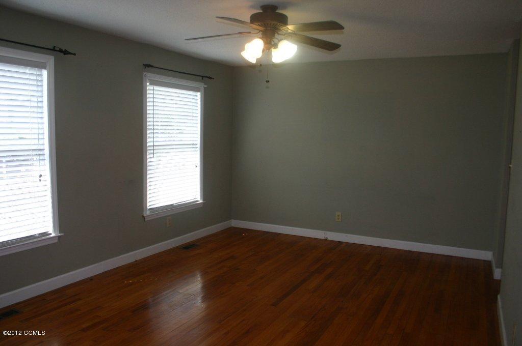 204 Graham Road Newport, NC 28570 - Photo 9 of 20 Diningroom