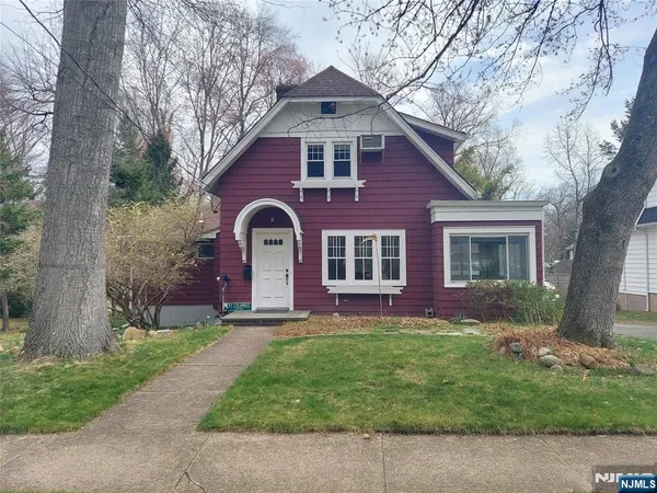 $799,000 | 97 Columbus Avenue, Closter, NJ 07624