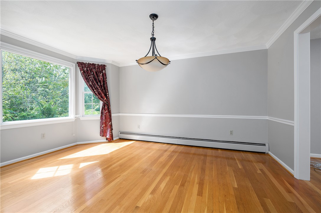 19 Southbury Road Cumberland, RI 02864 - Photo 23 of 39