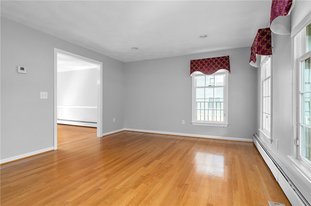 19 Southbury Road Cumberland, RI 02864 - Photo 10 of 39