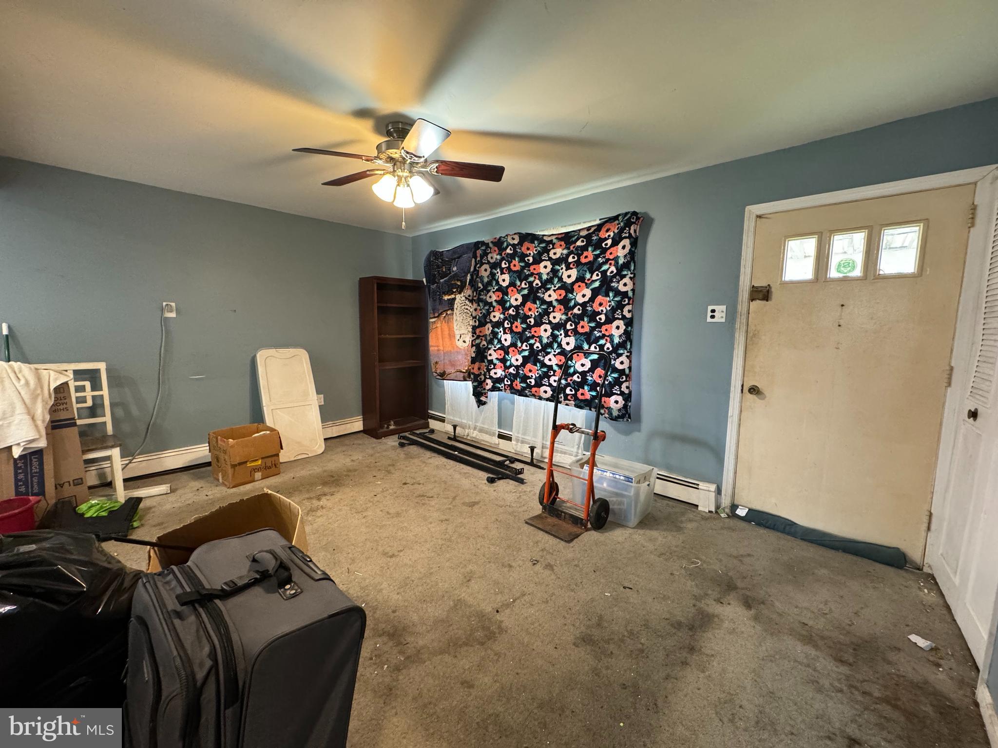 204 East Rudderow Avenue Maple Shade, NJ 08052 - Photo 3 of 27 Living Room