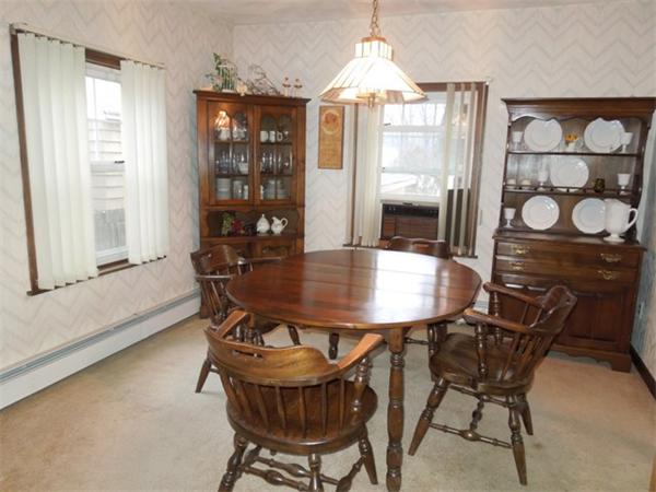 390 Maple Road Longmeadow, MA 01106 - Photo 5 of 13