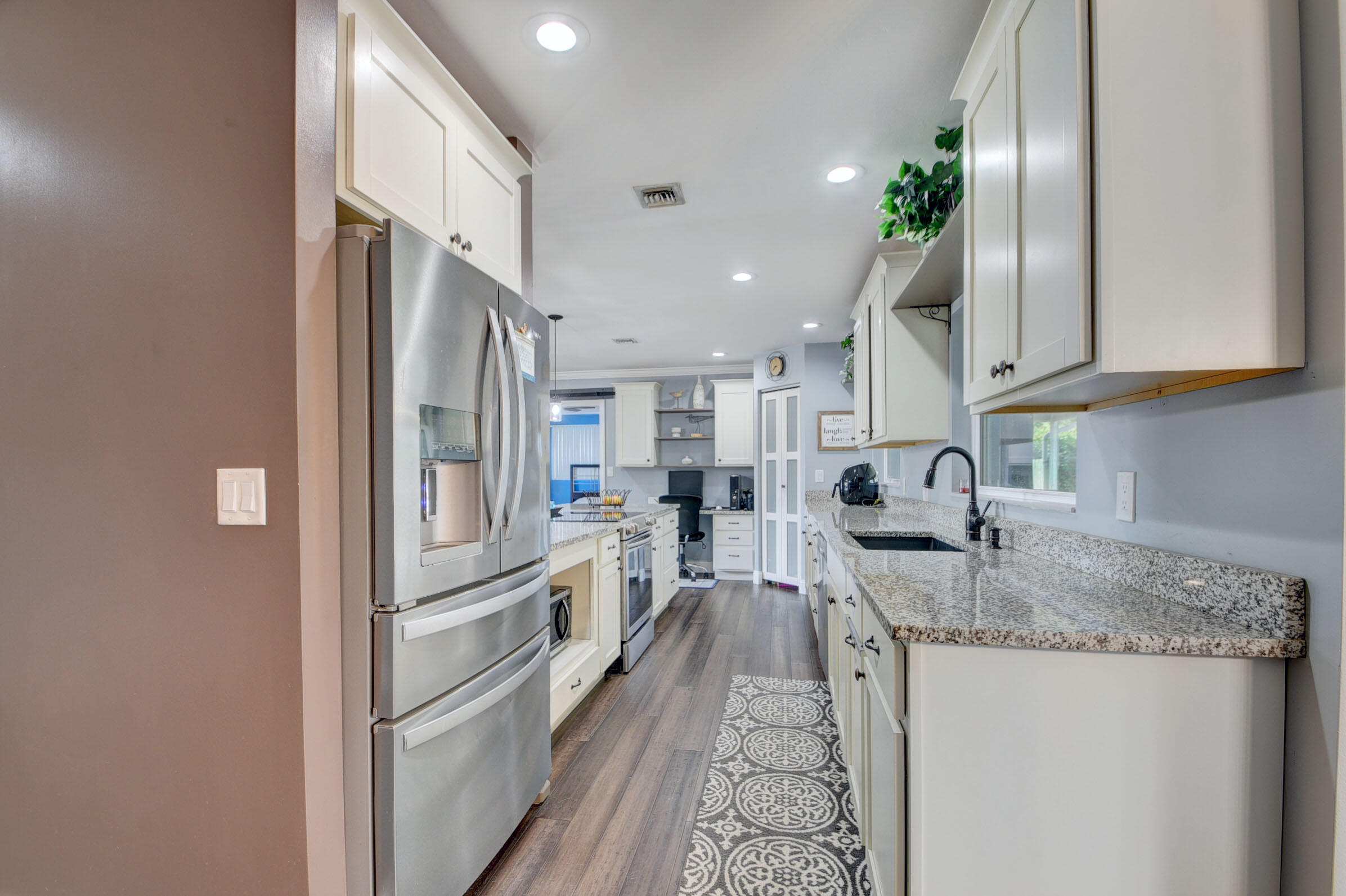 1123 Widgeon Road Wellington, FL 33414 - Photo 11 of 53 11_house (11)