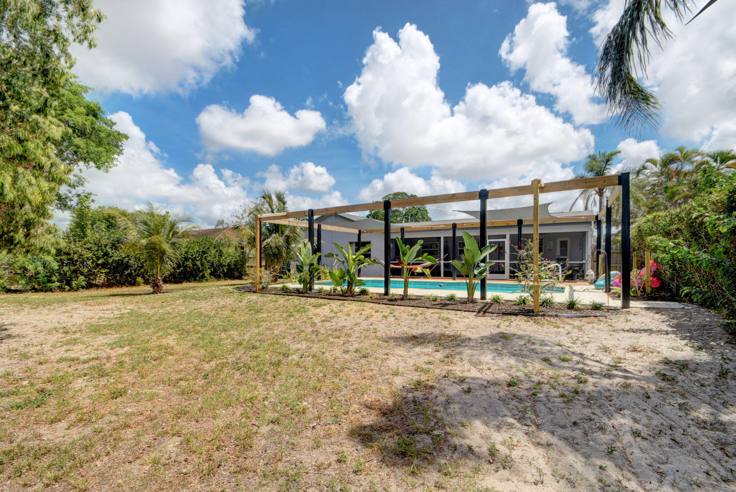 1123 Widgeon Road Wellington, FL 33414 - Photo 37 of 53 37_house (37)